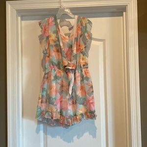 Flower dress. New never worn.